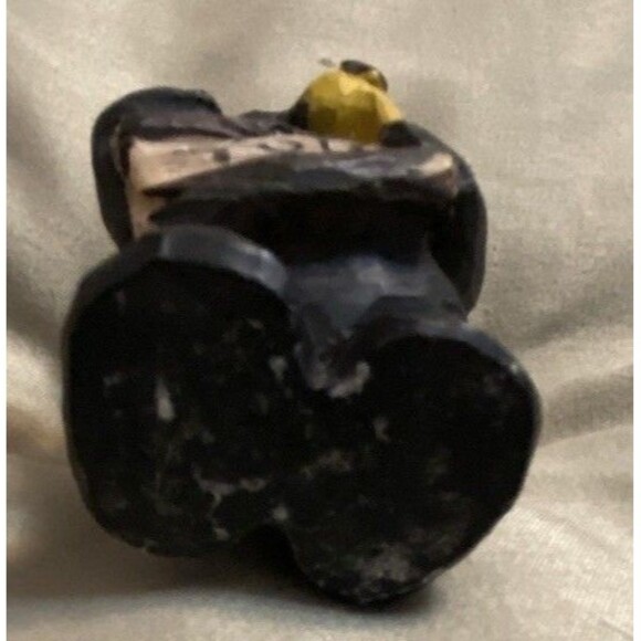 Young Black Bear Cub Figurine Angel Wings Holding “I Love You” Sign 2.5 in Tall - Picture 7 of 13